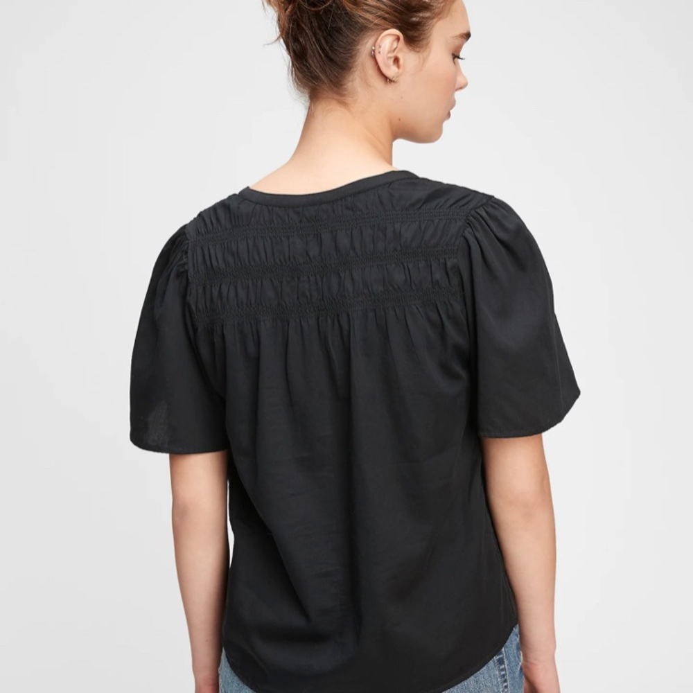 Smocked Flutter Sleeve T-Shirt - Picture 11 of 14